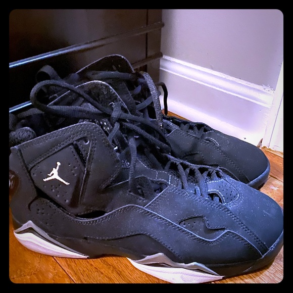 jordan true flight black and white